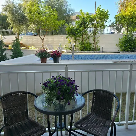 Aparthotel Oregano *